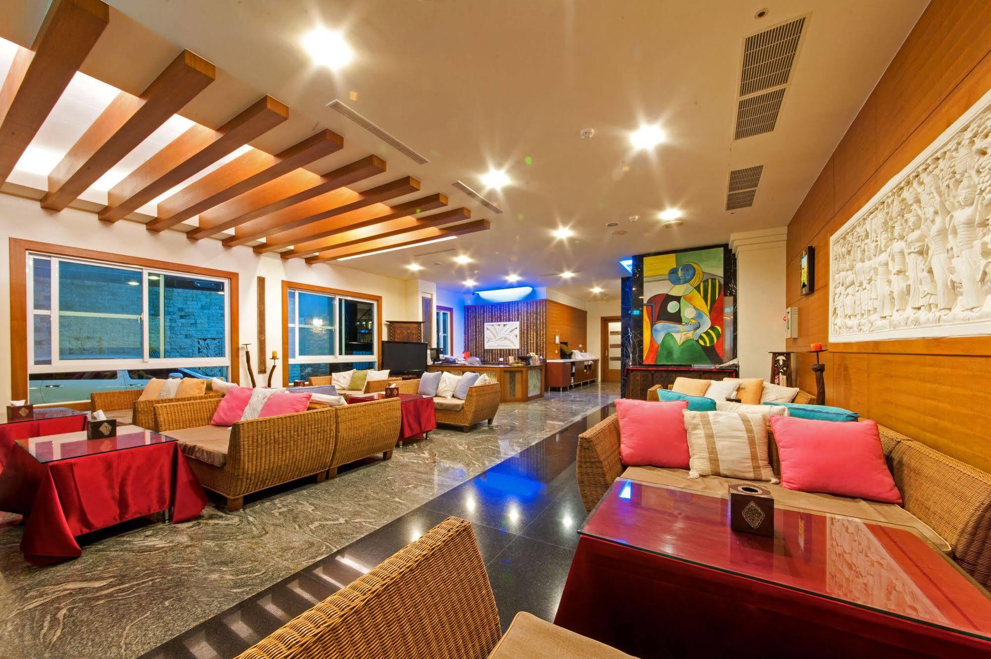 Seasons Bali Fashion Inn Кендин Екстериор снимка