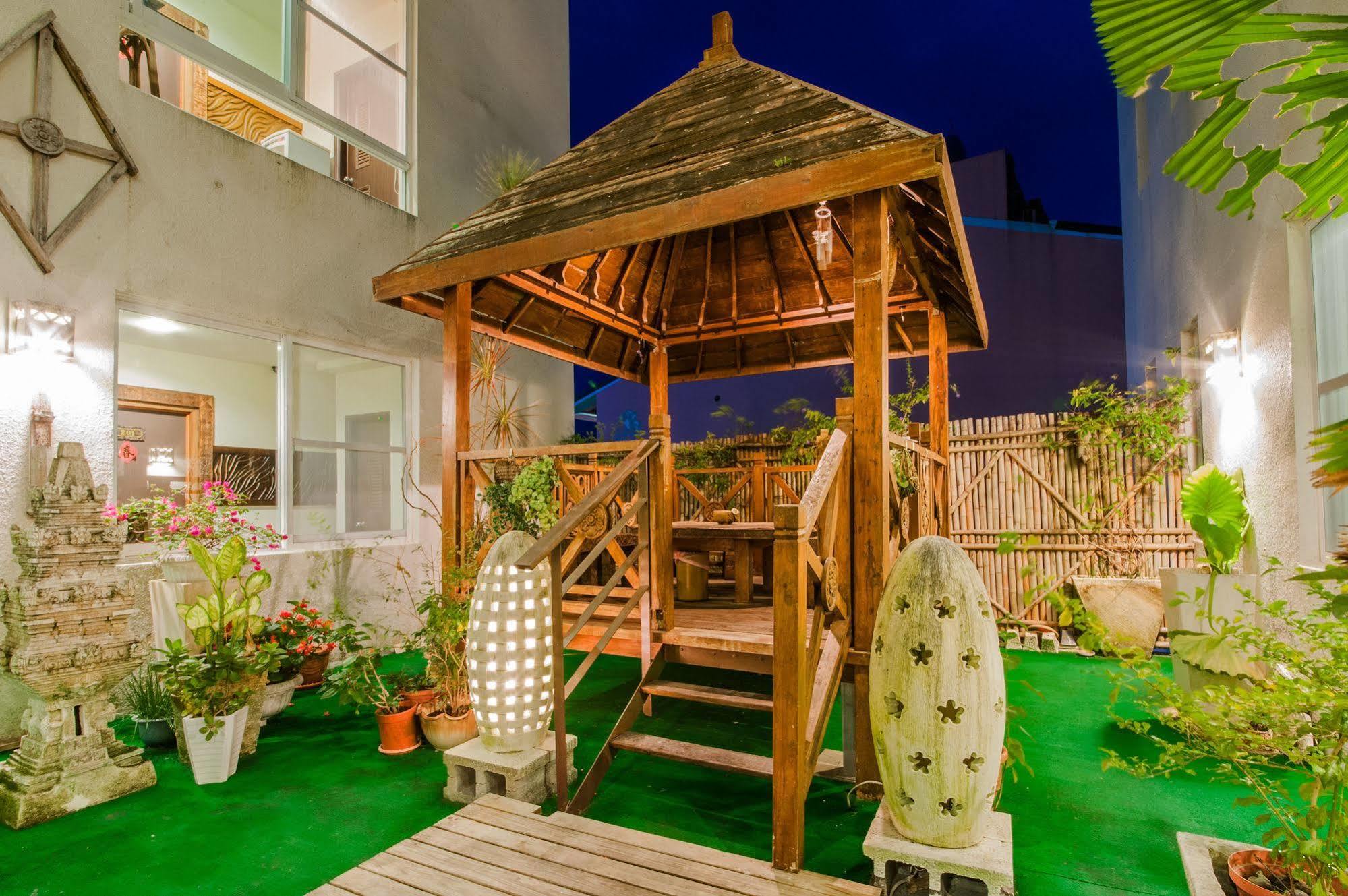 Seasons Bali Fashion Inn Кендин Екстериор снимка